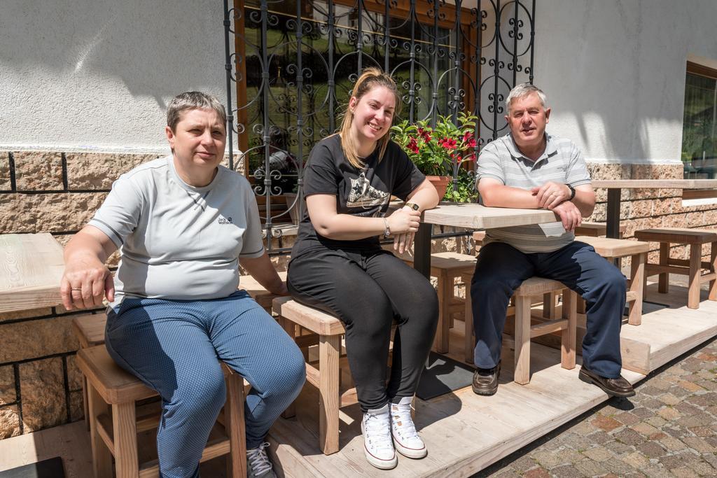Appartamento Casa Elena Rabbi Esterno foto